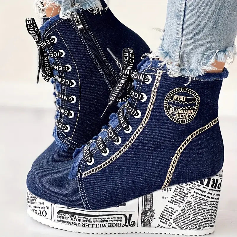 MONTREAL™ DENIM LACE-UP PLATFORM WINTER BOOTS
