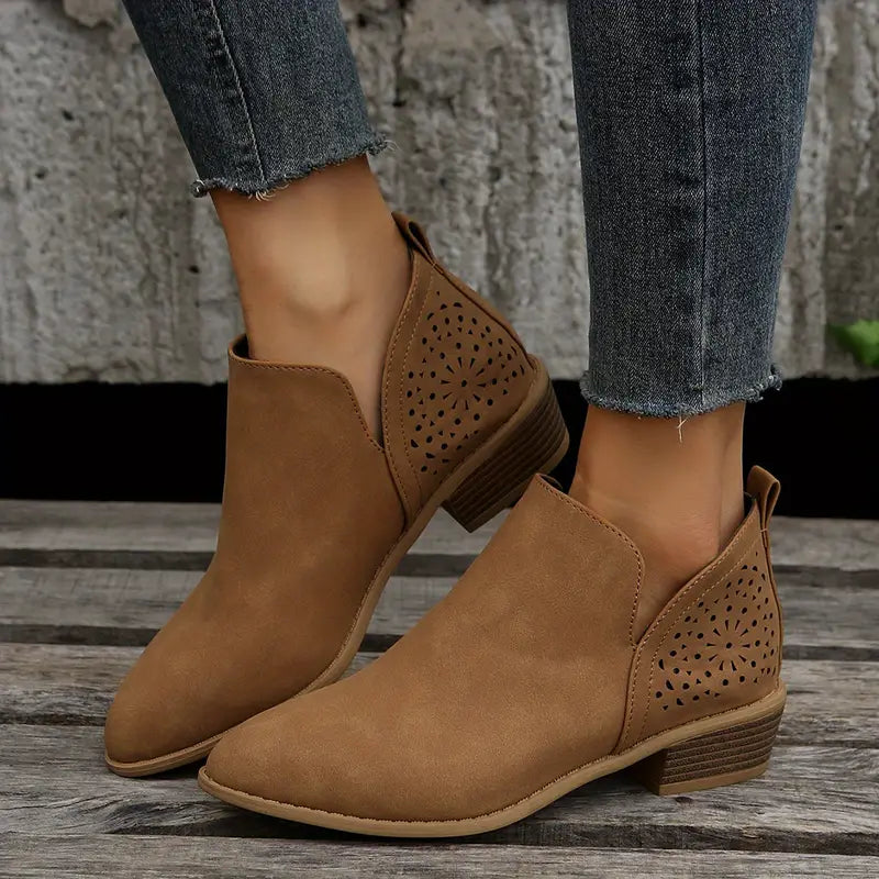 WOMEN'S CHUNKY RETRO LOW HEELS BOOTS 2023