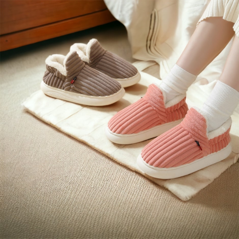 AirSteps™ COZY CLOUD SLIPPERS