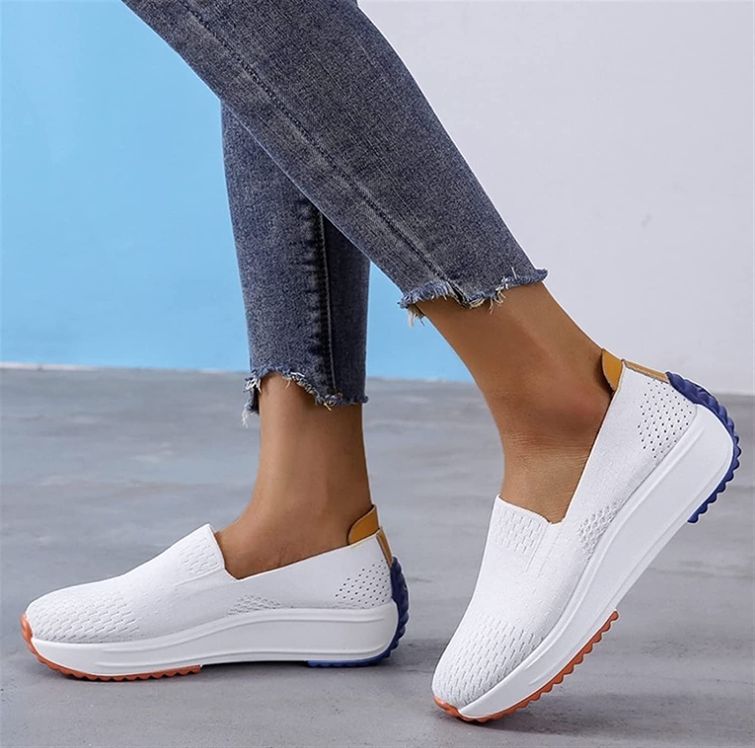 New Women's Slippers Fashion Cross Strap Plaid Upper Ladies Sandals  Comfortable Flat Bottom Round Toe Non-Slip Female Slippers